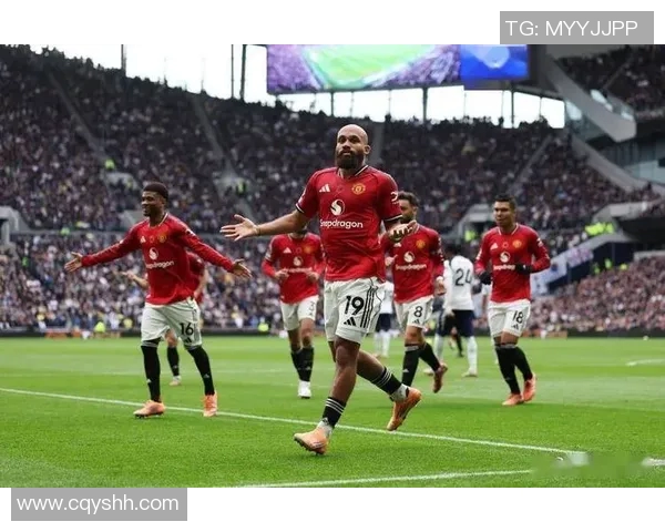 曼联连续三场不败，埃弗顿大胜，新帅成为球队转折点