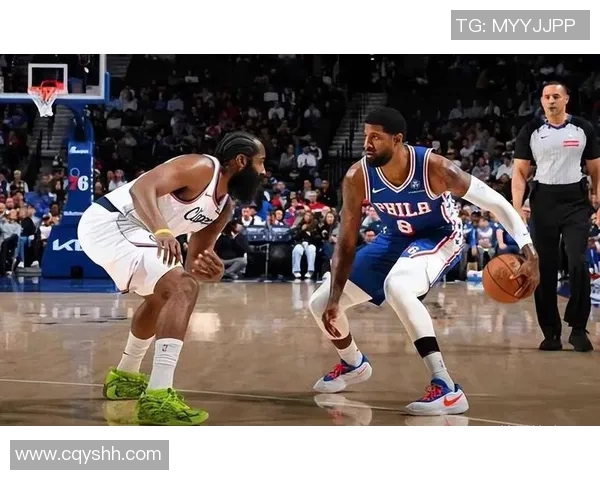 快船望西部奖盾，排练武器运弹制胜之道